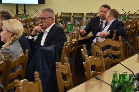 Spotkanie w Sejmie posłów PO z przedstawicielami Związku Pracodawców "Polskie Szkło"