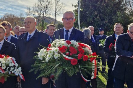 Nadanie Szkole Podstawowej w Łukowem imienia gen. Tadeusza Rozwadowskiego oraz nadanie sztandaru