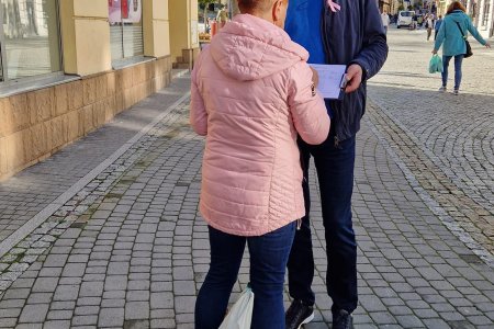 Zbiórka podpisów pod obywatelskim projektem podwyższającym osobom niesamodzielnym rentę socjalną