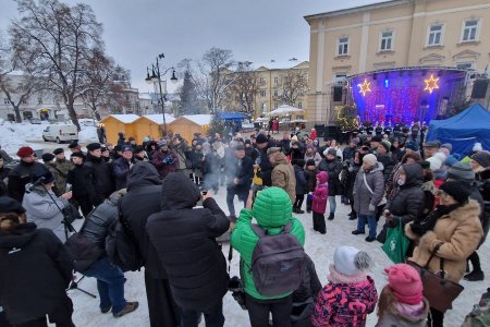 Uroczyste przekazanie Betlejemskiego Światła Pokoju