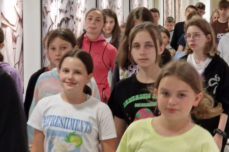 Wycieczka uczniów ze Szkoły Podstawowej w Trójczycach w Sejmie