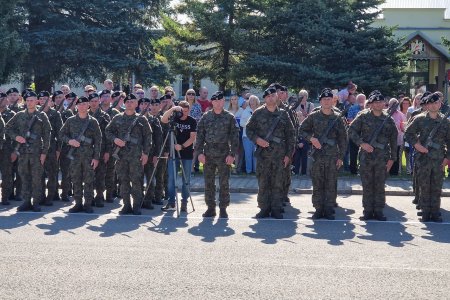 Uroczystość złożenia Przysięgi Wojskowej przez żołnierzy dobrowolnej zasadniczej służby wojskowej