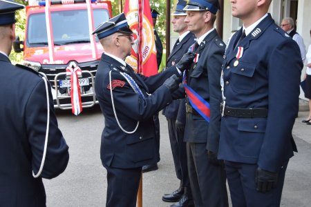 d9b9bd34-c1de-47cf-bbf6-16cfa9afff79.jpg